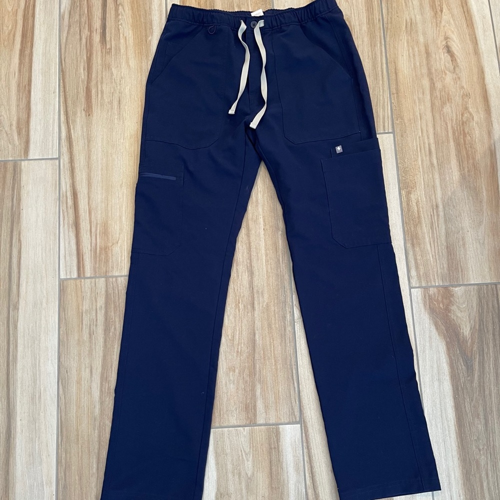 Men’s Figs Scrub Pants Small NWOT